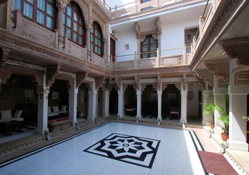 Guleria Kothi At Ganges Hotel Varanasi Exterior photo